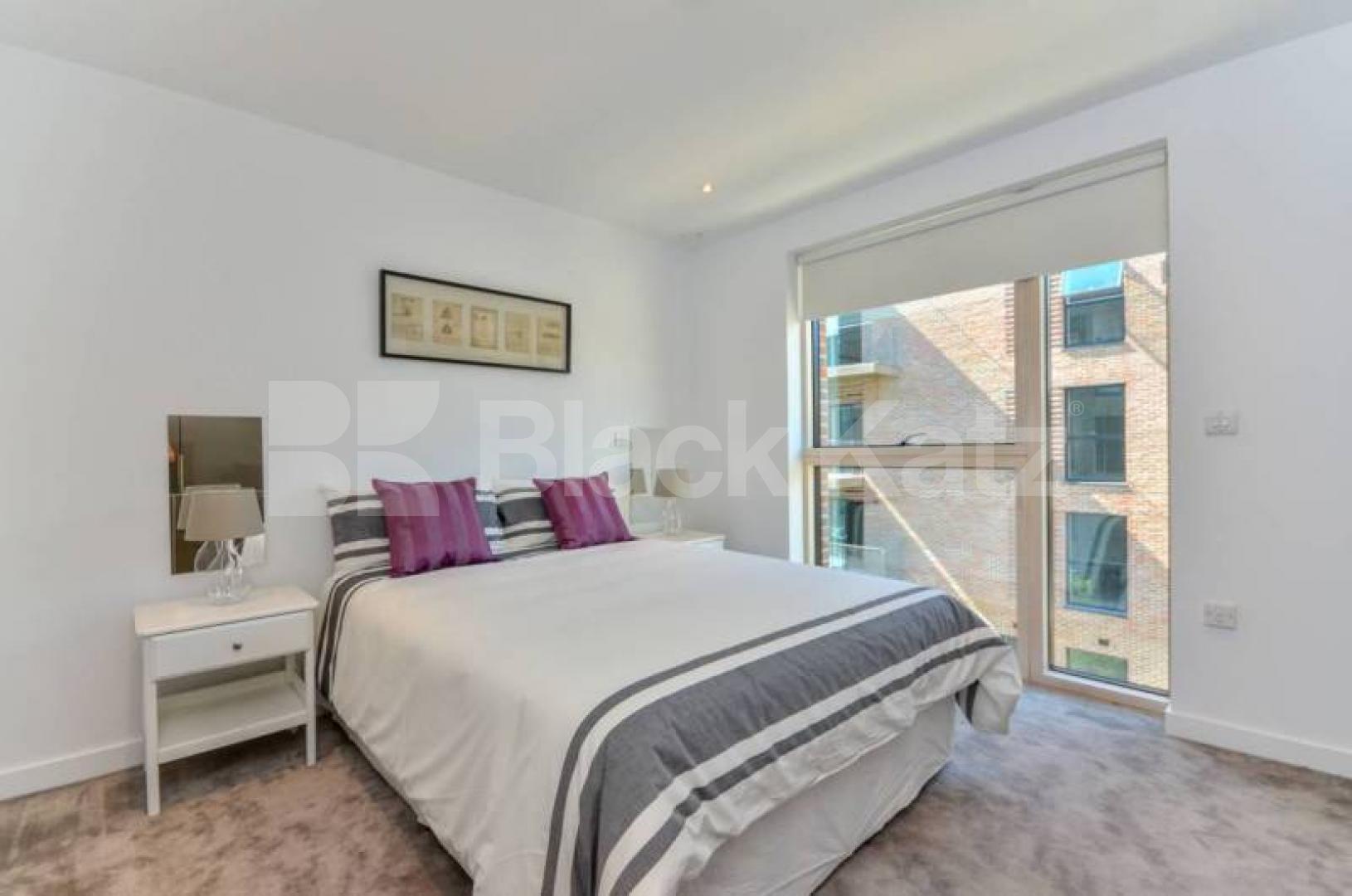 			NEW INSTRUCTION, 2 Bedroom, 1 bath, 1 reception Apartment			 Tyler Court. New Paragon Walk, Elephant and Castle